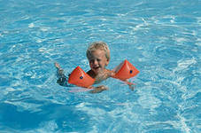 как научить ребенка плавать, плавание для детей